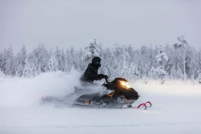 3-hour snowmobiling adventure in Levi - Gear and Setup: What’s Included, What You Still Need