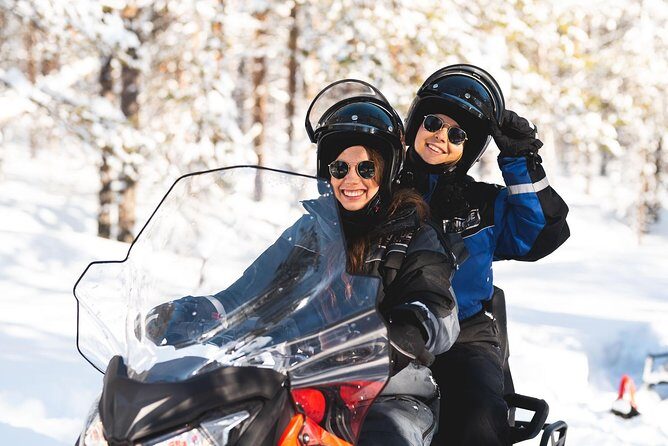 Arctic Circle Snowmobile Safari for Beginners in Rovaniemi - The one-hour flow: from pickup to first turn
