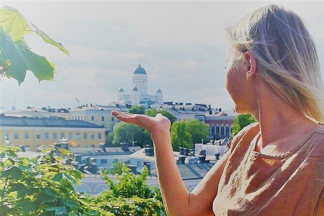 CITY Tour with Food Tasting in Helsinki - A 2.5-hour Helsinki walk plus market bites
