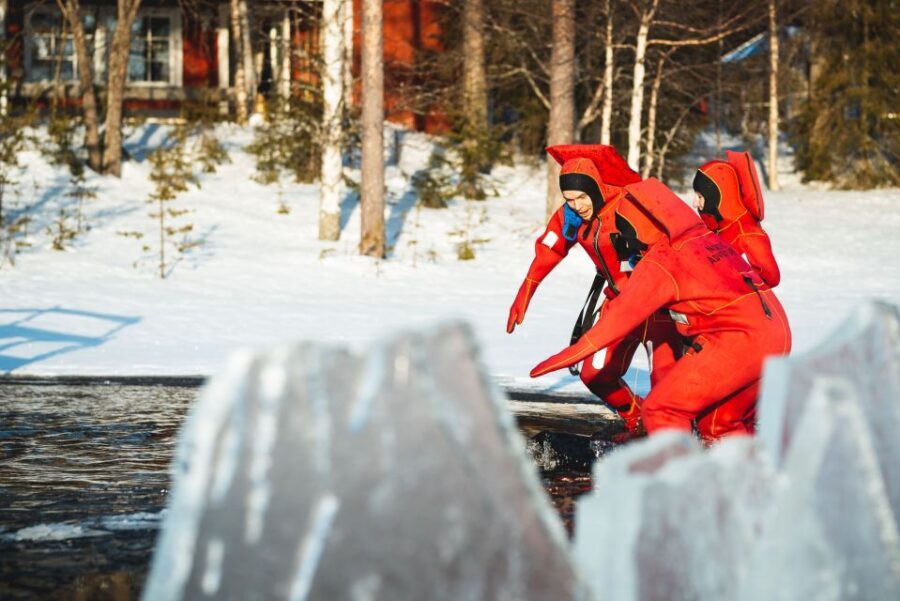 Daytime Ice Floating Rovaniemi, Frozen Lake Experience - Price and value: is $134 worth it for a 3-hour Lapland memory?