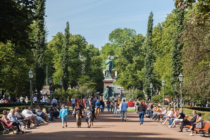Epic Helsinki: English Speaking Walking Tour - What the 2 hours feel like on the ground (pace, distance, weather)