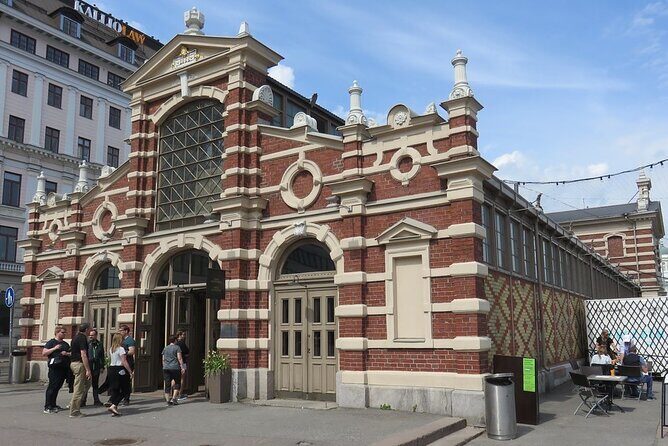 Epic Helsinki: English Speaking Walking Tour - Price and value: why $23 can feel like more than a bargain