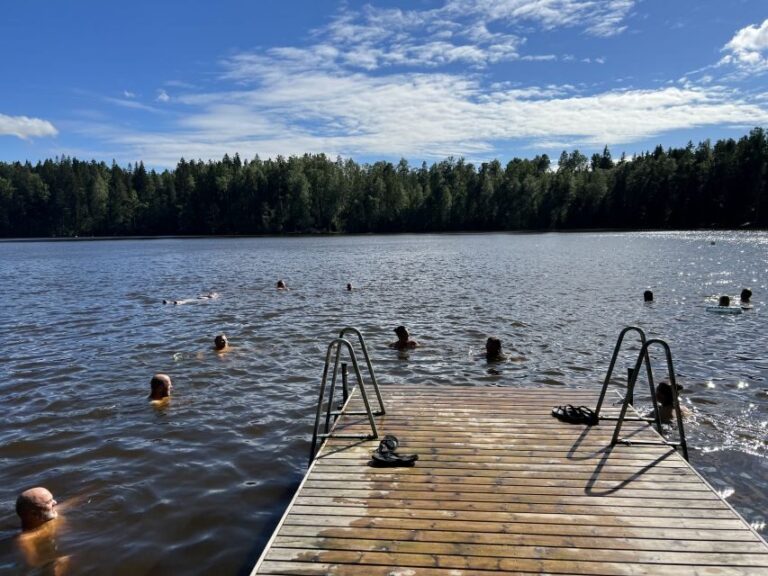 From Helsinki: Hike and Sauna in Sipoonkorpi National Park - Sipoonkorpi National Park hike: what 6 km of taiga feels like