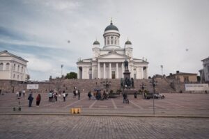 Helsinki: Bus Tour with Audio Guide - The 105-minute route: from Senate Square to Oodi and beyond