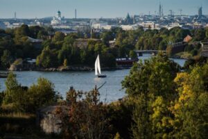 Helsinki: City and Outer Islands Guided RIB Boat Tour - Getting Geared Up: Float Suits, Goggles, and a Much Warmer Ride Than You Expect