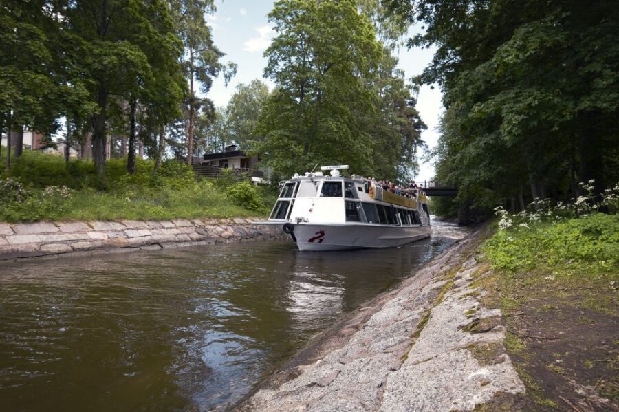 Helsinki: Sightseeing Canal Cruise with Audio Commentary - Price and value: why $33 can make sense here