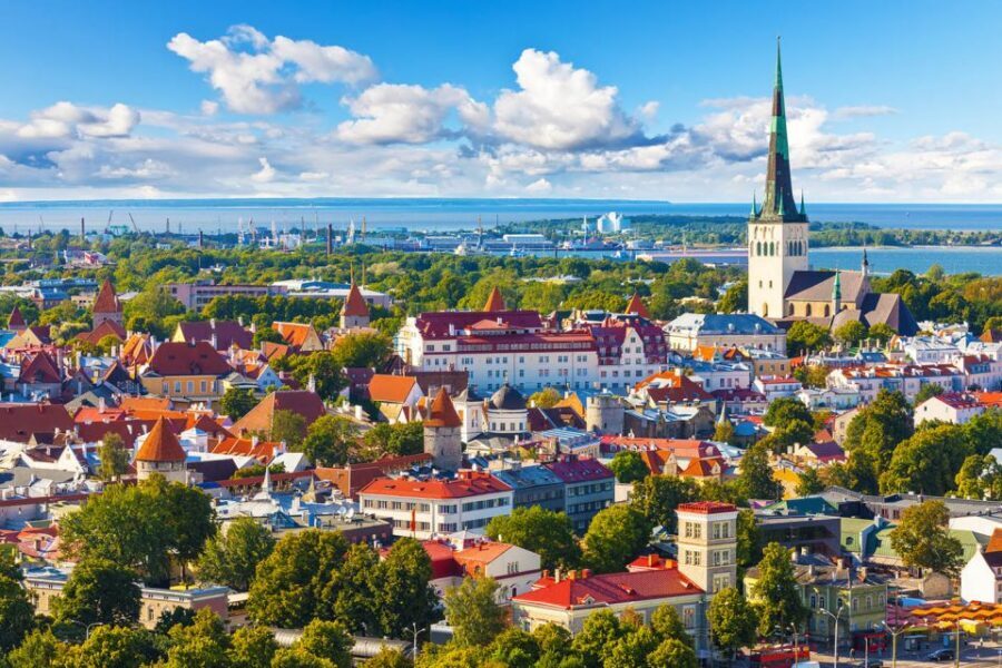 Helsinki: Tallinn Guided Day Tour with Ferry Crossing - Key Things to Know Before You Go