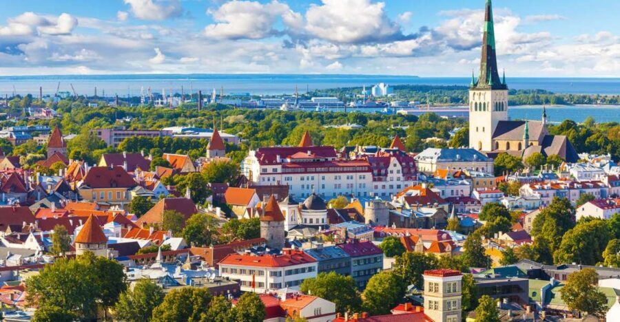 Helsinki: Tallinn Guided Day Tour with Ferry Crossing - Aleksander Nevski Cathedral: The Stop You Remember