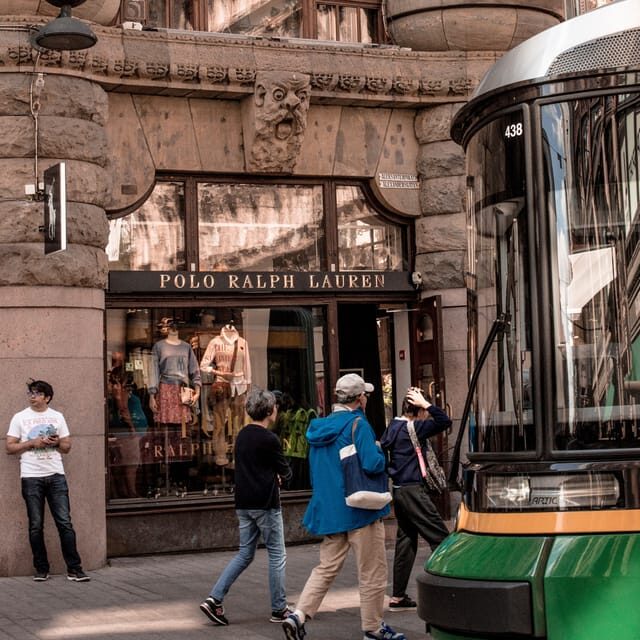 Helsinki: Tram Tour - Meeting at Aleksanterinkatu: start where the trams and city life meet