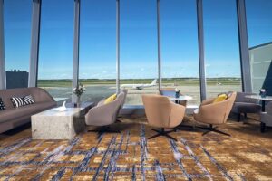 Helsinki-Vantaa Airport Plaza Premium Lounge - What You Actually Get: Access, Food, and Bar Service