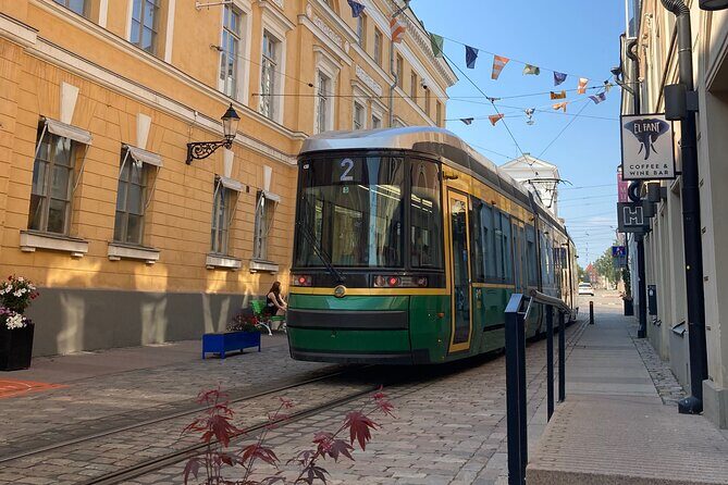 Helsinki Walking Tour - Small Group - The Bank of Finland stop and J.V. Snellman’s statue