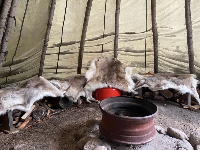 Korouoma Canyon Frozen Waterfalls Hike & Private Teepee BBQ - What to bring for frozen footing and Arctic cold