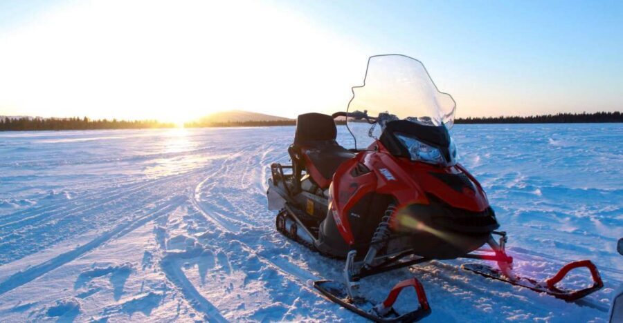 Levi: 3 Hour Snowmobile Safari Around Levi with Coffee Break - The prep you’ll be glad you don’t skip: thermal gear that actually covers you