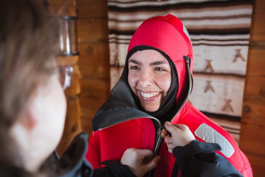 Levi: Ice Floating and Northern Lights Tour - The Float Itself: Weightless Calm, Stars, and Reflections on the Lake