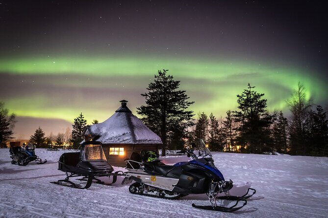 Levi Northern lights by snowmobile - Pickup to Levintie 1585: how to not waste your evening