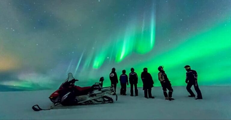 Levi: Northern Lights Snowmobile Safari and Campfire Picnic - The night snowmobile safari: what the “Aurora hunt” really feels like