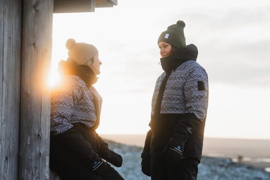 Levi: Rent Winter Clothing Sets - Comfort details that matter in the cold