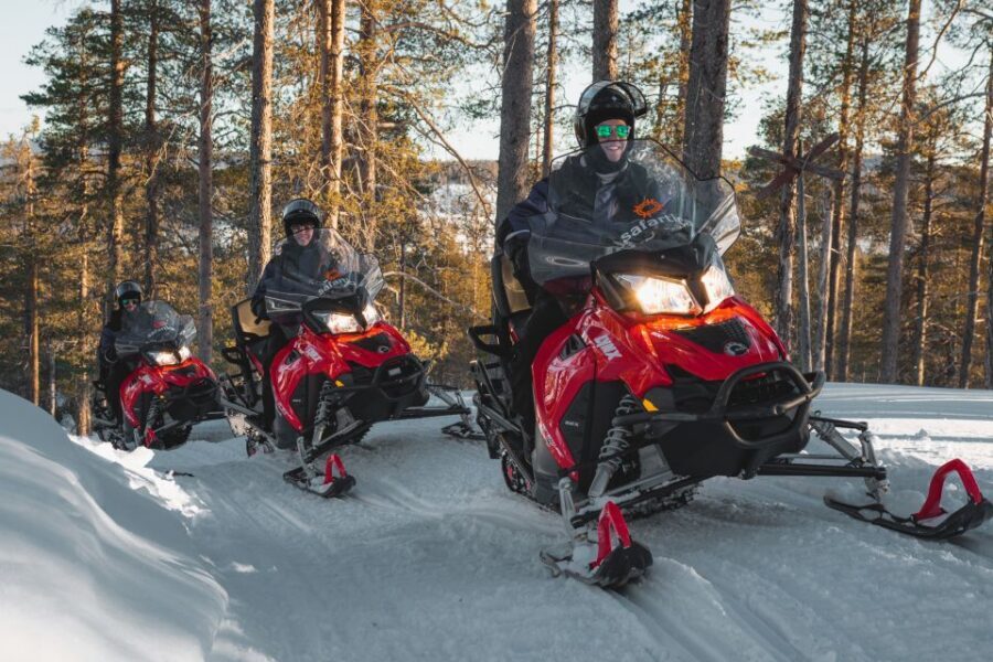 Levi: Snowmobile Safari for Adults - On the Snowmobile: Instruction, Techniques, and the Real Pace