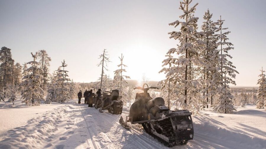 Levi: Snowmobile Safari to the Levi Nature - The 105-minute snowmobile safari: what you’ll feel on the route