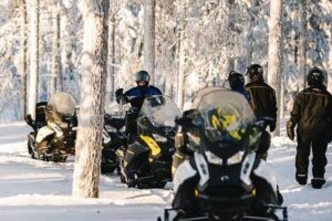 Levifell tour - Morning cold-proofing: thermal clothing, heated gear, and what to wear