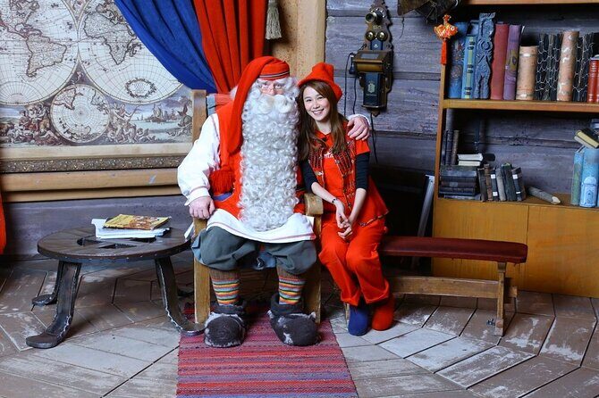 Meet Santa Claus & Santa's Reindeer Ride & Greet Huskies - Meet Santa Claus in His Office: Worth the Moment