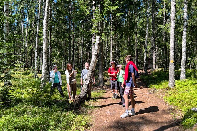 National Park Hike & Finnish Smoke Sauna Experience with Campfire Lunch - What to bring (and what’s already included)