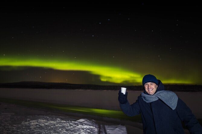 Northern lights hunting photo tour with bbq; small groups - Photo hunting with the guide: great when it goes right