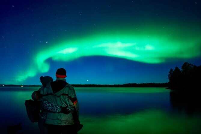 Northern Lights Rovaniemi: Guaranteed Viewing & Unlimited Mileage - Getting Warm: Included Winter Gear and Staying Comfortable