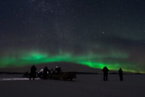Northern lights tour to Lake Inari from Ivalo, Reindeers & Dinner - Northern Lights tour from Ivalo to Lake Inari: how it feels in real life