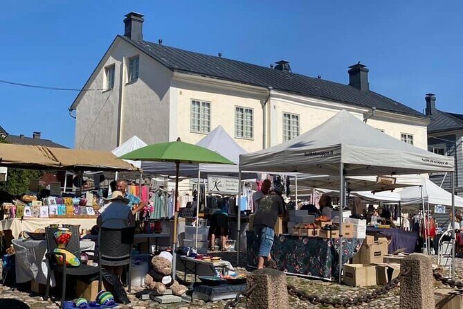 Private Helsinki Tour Highlights & Visit Porvoo City 1346 - Esplanadi Park and Market Time: The Best Way to Eat Without Guessing