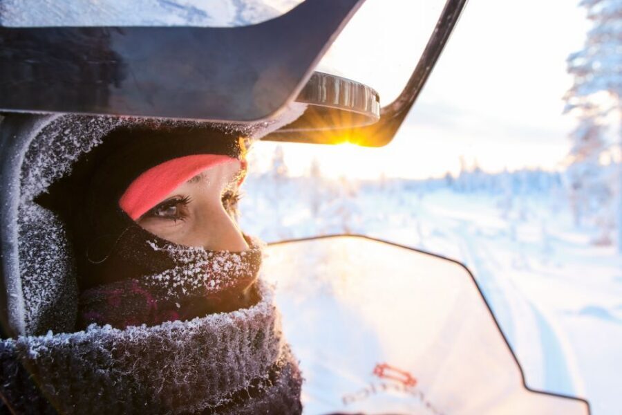 Rovaniemi: 2-Hour Snowmobiling Experience - The snowmobile basics: instruction before you go for it