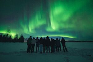 Rovaniemi: Aurora Hunt with Photograph & money back guarantee - 6:00 pm Pickup and the Small-Group Advantage