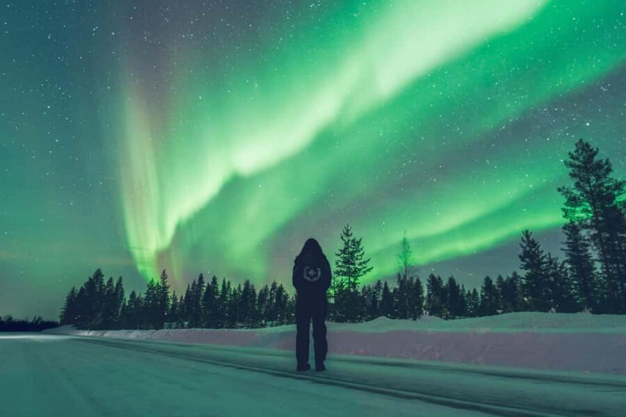 Rovaniemi: Discover the Northern Lights Photography Tour - Stop one: the first secret photo stop and a 45-minute walk