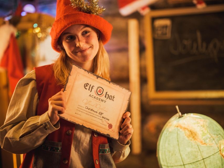 Rovaniemi: Elf Hat Academy in Santa's Village - Elf Hat Academy at Santa’s Village: what it really includes