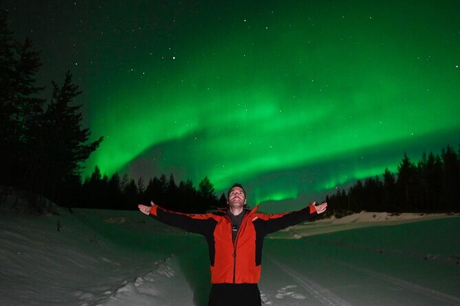 Rovaniemi: Guaranteed Northern Lights - Small Group & Photography - The real magic trick: moving when Finland is cloudy