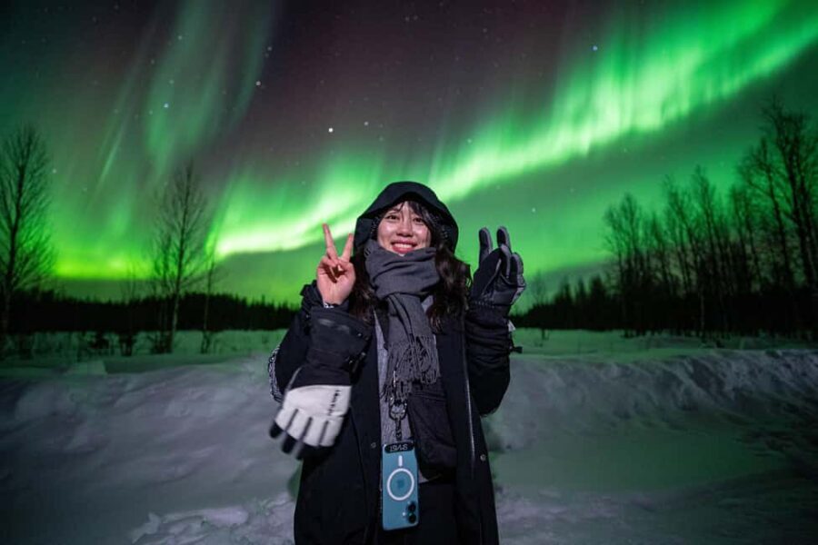 Rovaniemi: Guaranteed Northern Lights Tour with Photos - Pickup timing in Rovaniemi: your evening starts between 5:00 PM and 9:00 PM