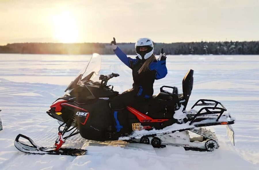 Rovaniemi: Guided Wilderness Snowmobile Safari & Barbeque - The Frozen-Lake Ride: How the 1-Hour Driving Really Plays Out