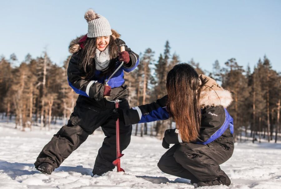 Rovaniemi: Ice Fishing Experience - The 3-Hour Flow: Forest Walk, Drilling, and Waiting on the Ice