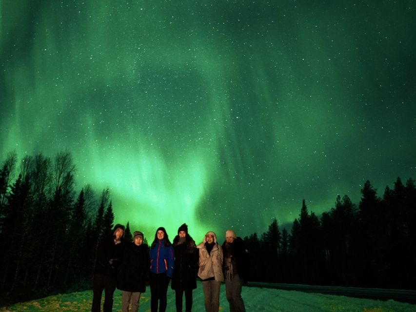Rovaniemi: Northern Lights Tour with Guaranteed Sightings - Seeing the lights when the sky fights back