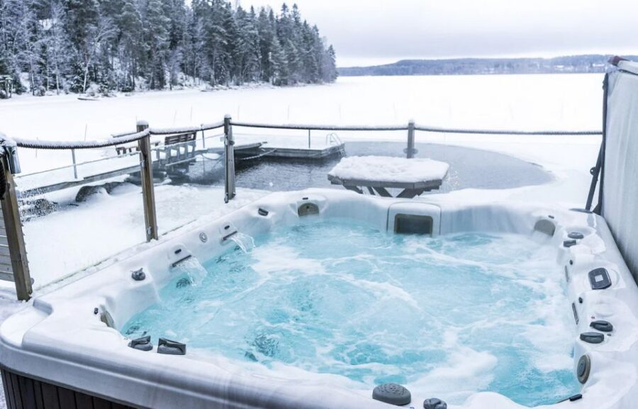Rovaniemi: Northern Lights Trip with Arctic Sauna & Jacuzzi - Timing, Group Size, and Why the 3 Hours Feel Tight