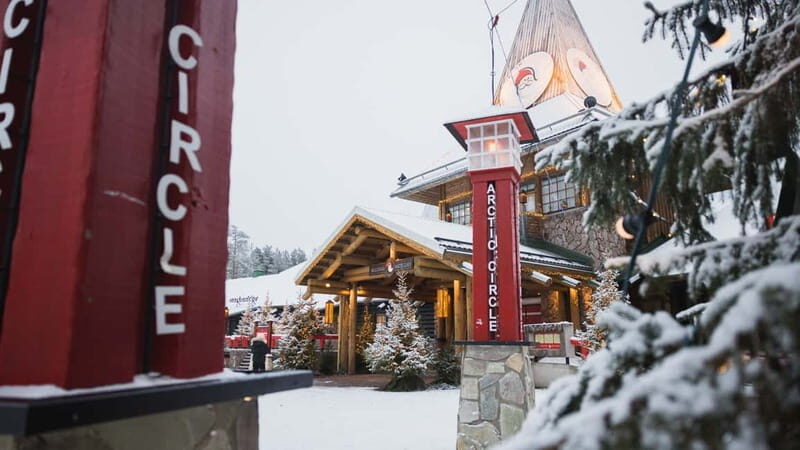 Rovaniemi: Reindeer, Huskies & Santa Claus Village - Lunch That Actually Fuels You: Salmon Soup (or Vegetarian) and Warm Breaks