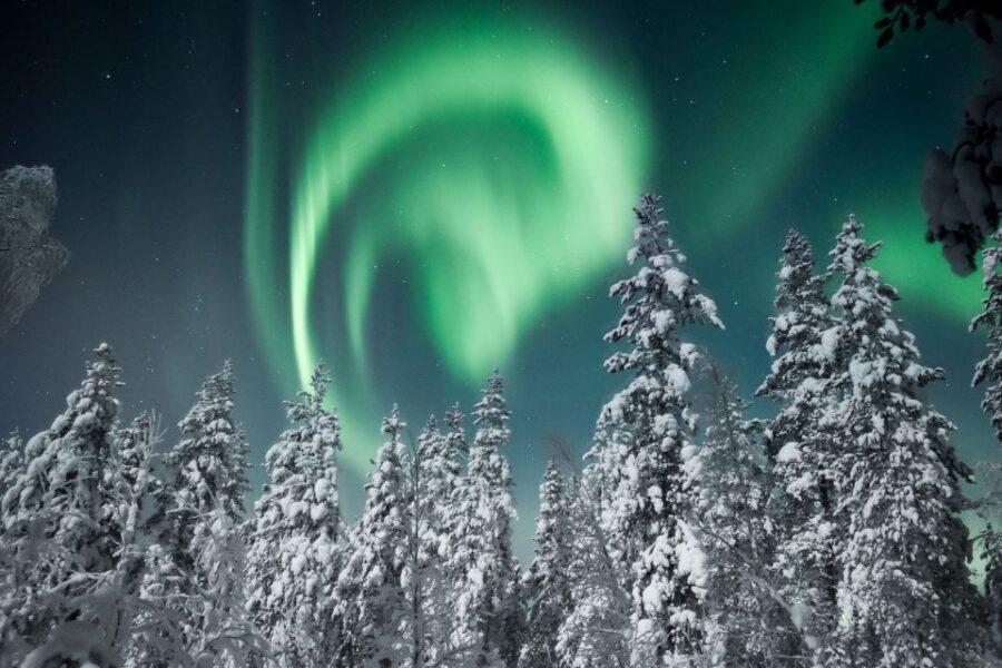Rovaniemi: Search for Northern Lights Snowmobiling Trip - Gear included: why it’s more than a convenience