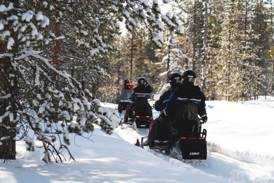 Rovaniemi: Snowmobile Adventure Tour for Adults Only - Gear and Thermal Clothing: Staying Warm Without Feeling Bulky