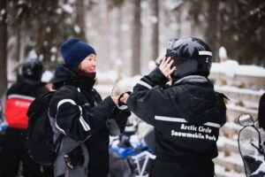 Rovaniemi: Snowmobile Tour and Reindeer Experience - Reindeer Manor: the herders’ world and the 500m sled ride