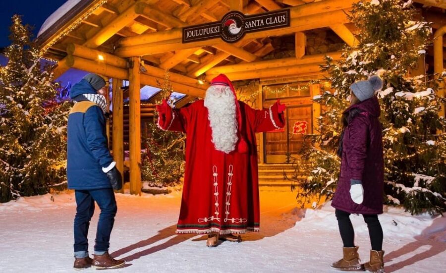 Rovaniemi: Tour to Santa Claus Village with Hotel pick up - Santa Claus Village in Rovaniemi: meeting Santa, fast and memorable