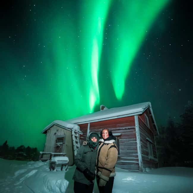 Rovaniemi: Unlimited Mileage and Hours Aurora Hunting Pro - What the group size changes (and why it matters)