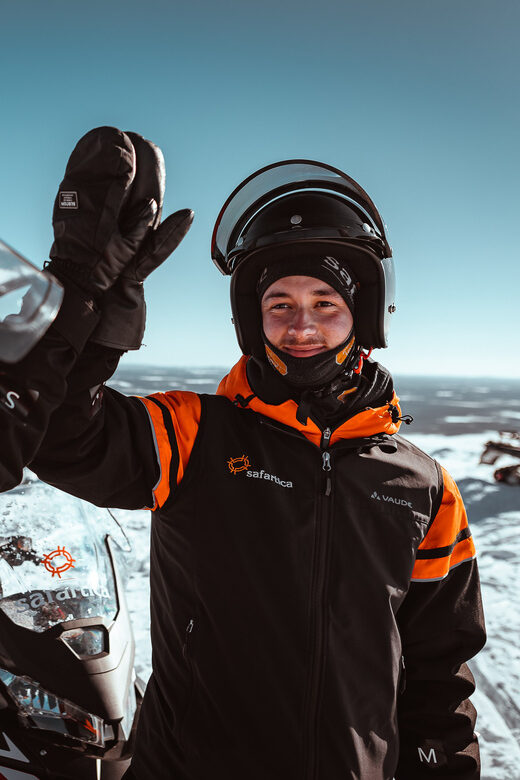 Saariselkä: Snowmobile Ride with Hot Drinks - Pace, Control, and Group Limits: What Affects Your Speed