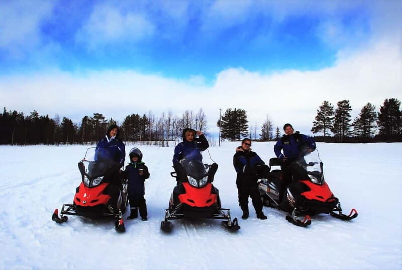 Saariselka: Snowmobile Safari on Tundra with BBQ - Timing and transfers: getting to the start without stress