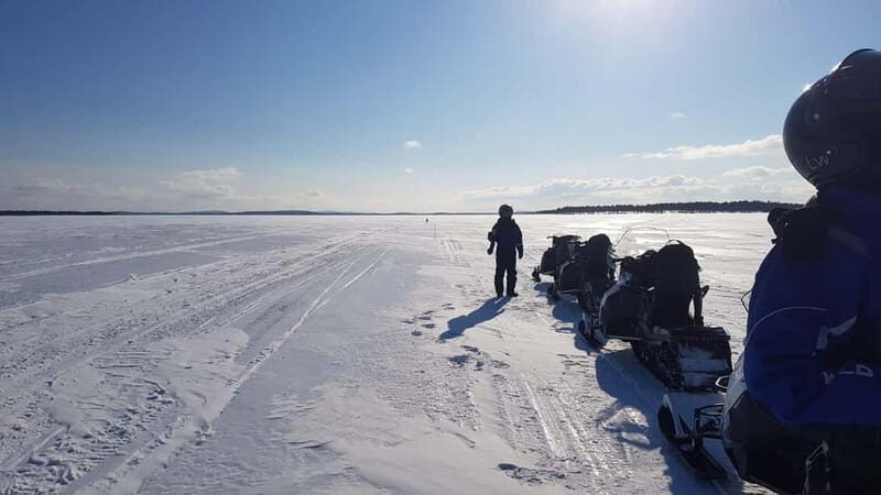 Saariselka: Snowmobile Safari on Tundra with BBQ - Through forest and open fields: where the fun actually happens
