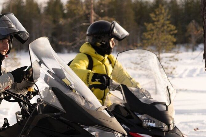 Snowmobile Tours in Rovaniemi Lapland - The guides: why safety and friendliness matter on snow and ice